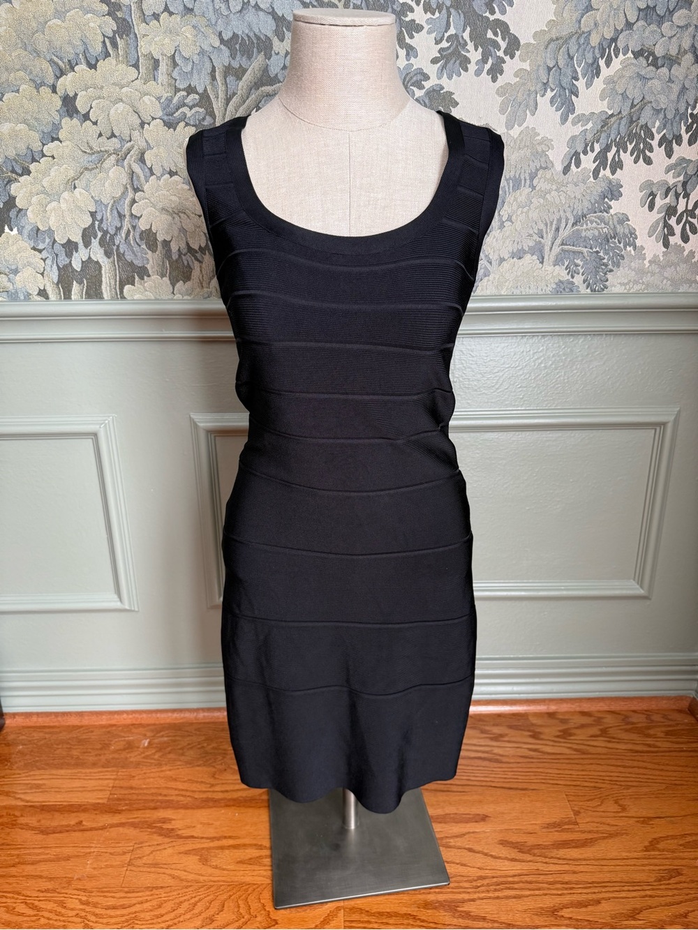 Calvin Klein Black Sleeveless Bandage Dress